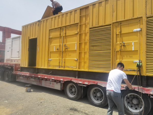 淮阴除了负载情况和发动机维护，还有哪些因素会影响 200kw 柴油发电机的油耗？