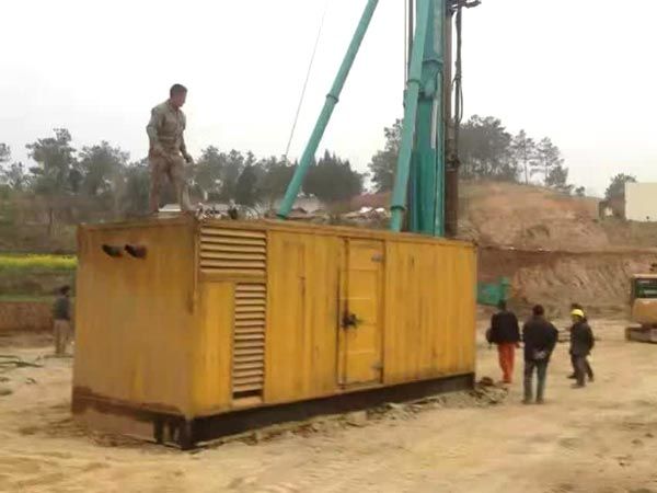 淮阴如何判断水冷式机油散热器密封件是否需要更换？